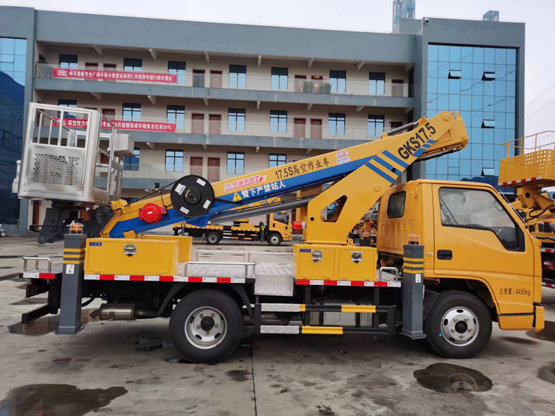 國六江鈴藍牌17.5米直臂伸縮式高空作業(yè)車(chē)