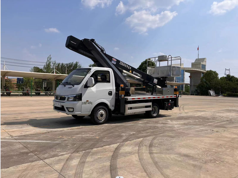 東風(fēng)高端智能型23米藍牌純電動(dòng)高空作業(yè)車(chē)