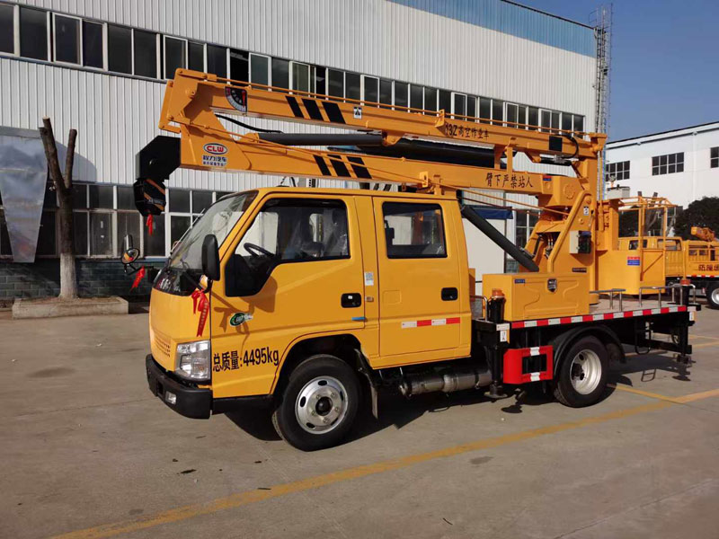 江鈴順威13米藍牌折臂高空作業(yè)車(chē)
